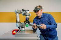 UR5e + HoloLens 2